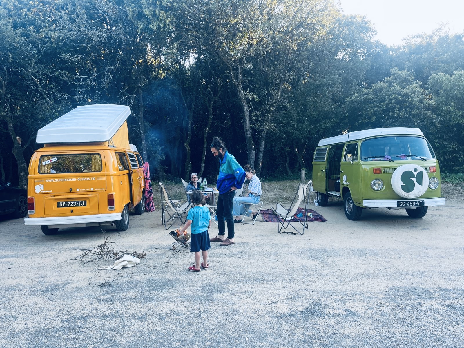 Partez en court séjour avec Daisy - notre combi vintage – Image 29