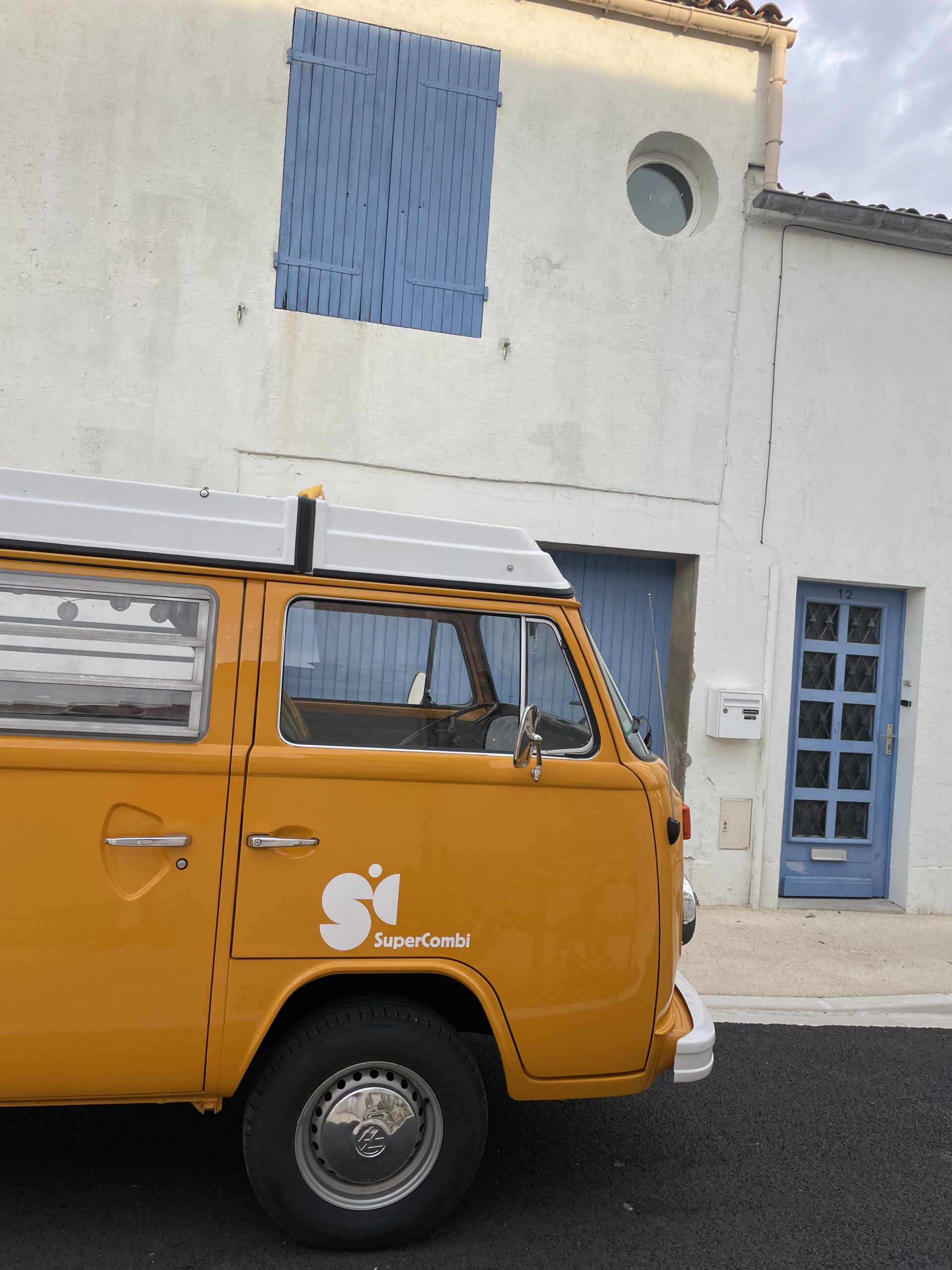 Partez en court séjour avec Bonnie - notre combi vintage – Image 30